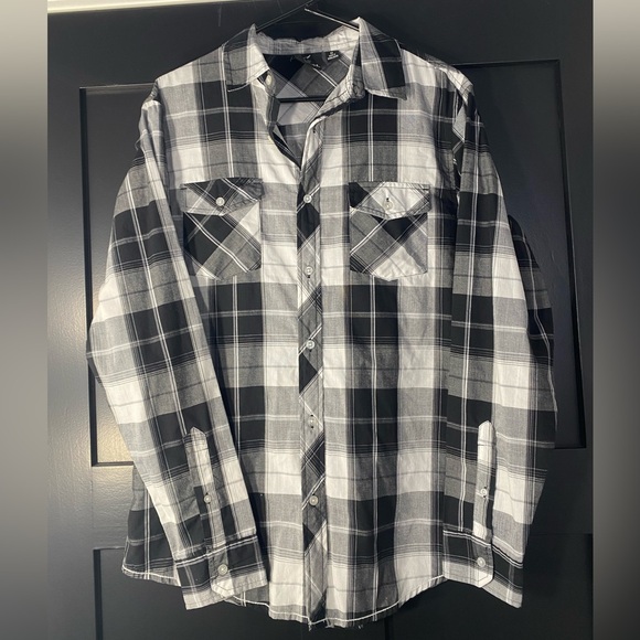 4/$16 Burnside Button Up - Picture 2 of 5